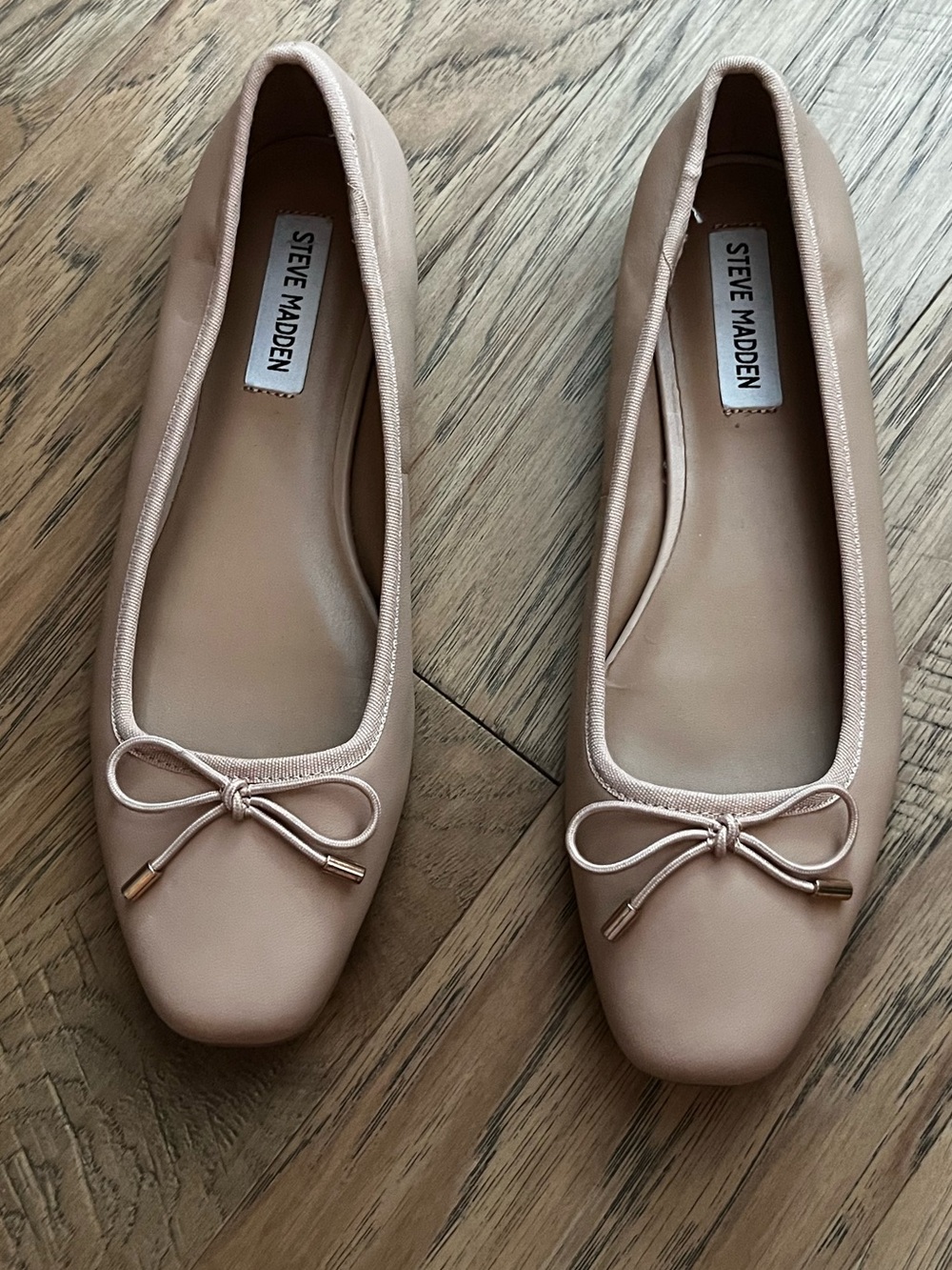 Steve Madden Nude Ballet Flats with Bow